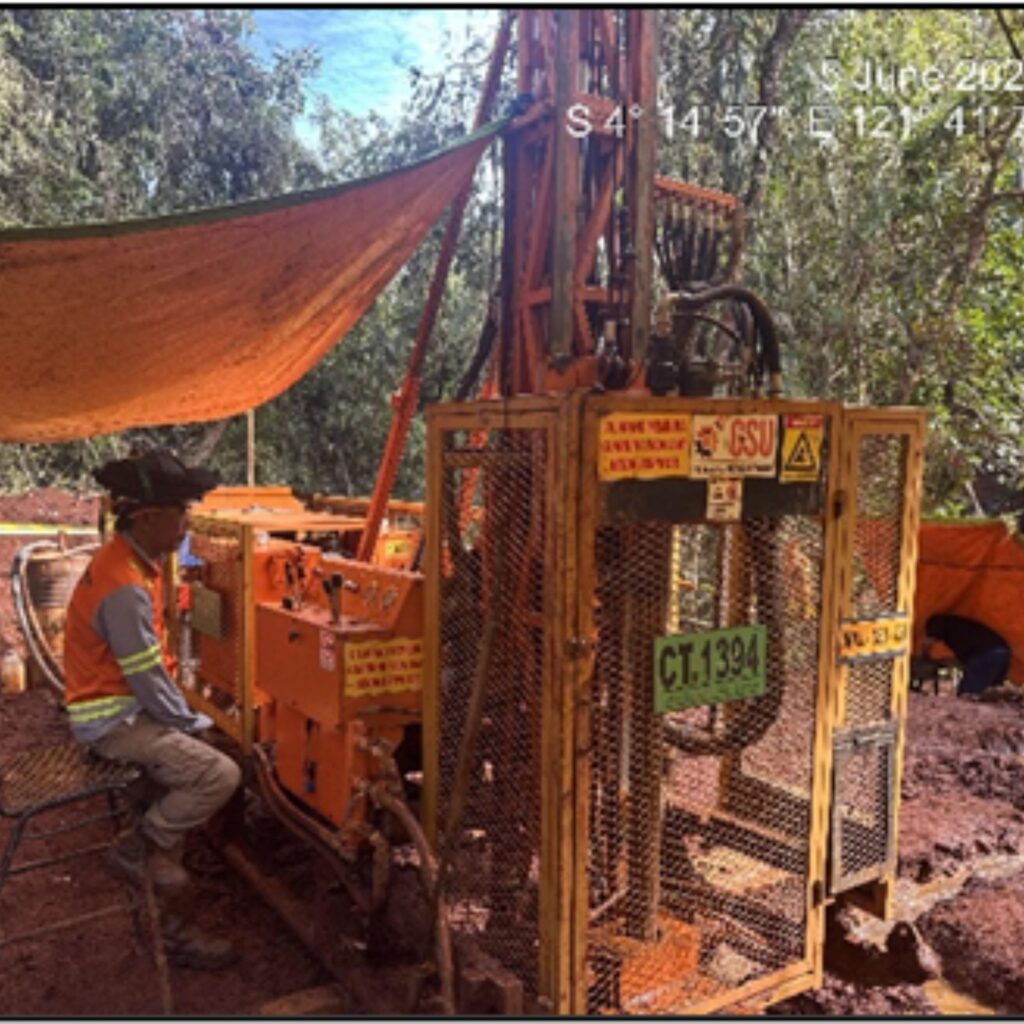 Rig Jacro drilling geoteknik di Sulawesi untuk eksplorasi tambang