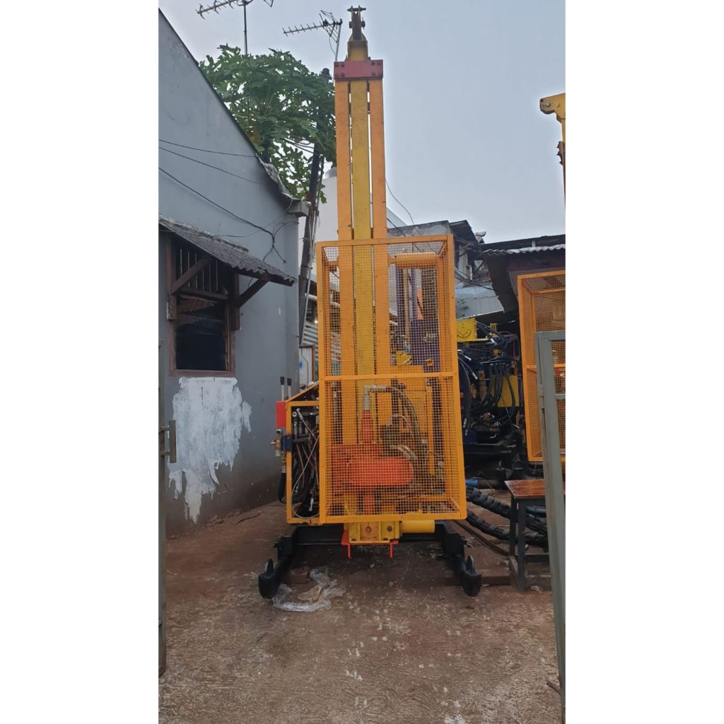 Menara Jacro untuk pekerjaan soil investigation Sulawesi dan drilling geoteknik proyek tambang
