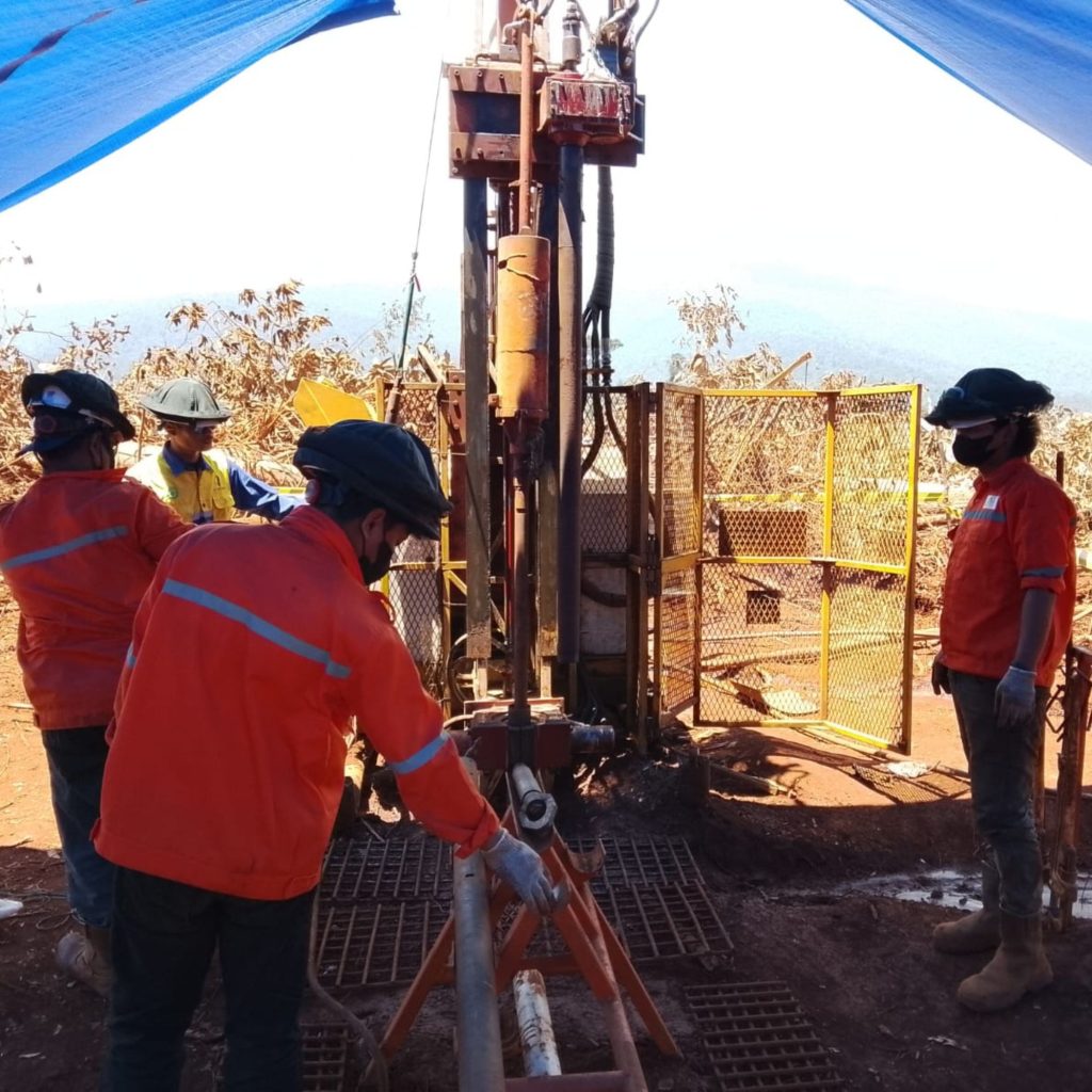 Kegiatan jasa soil investigation dan drilling geoteknik di area proyek konstruksi Sulawesi