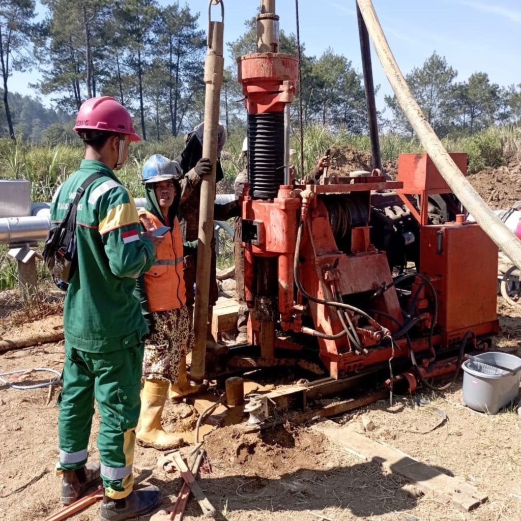 Borehole Investigation Jakarta menggunakan rig bor geoteknik untuk investigasi tanah kawasan industri
