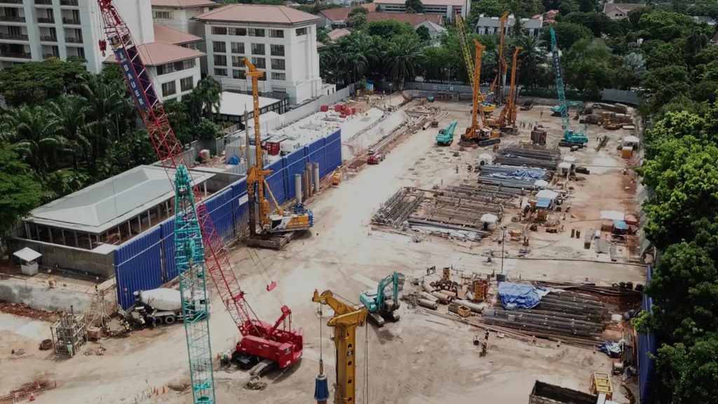 Geotechnical drilling untuk bangunan komersial di Jakarta menggunakan alat bor geoteknik pada proyek konstruksi gedung bertingkat