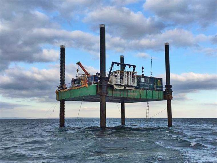 Jack-Up Pontoon dalam Offshore Investigation di perairan